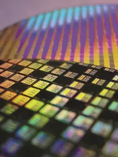 Intel展示多项代工技术突破：异构集成解决方案